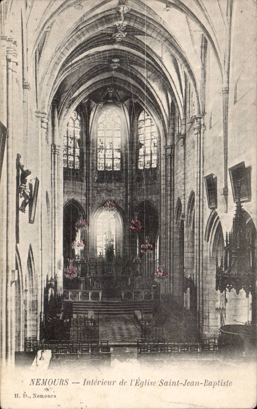 CPA Nemours Interieur de l'eglise Saint Jean Baptiste