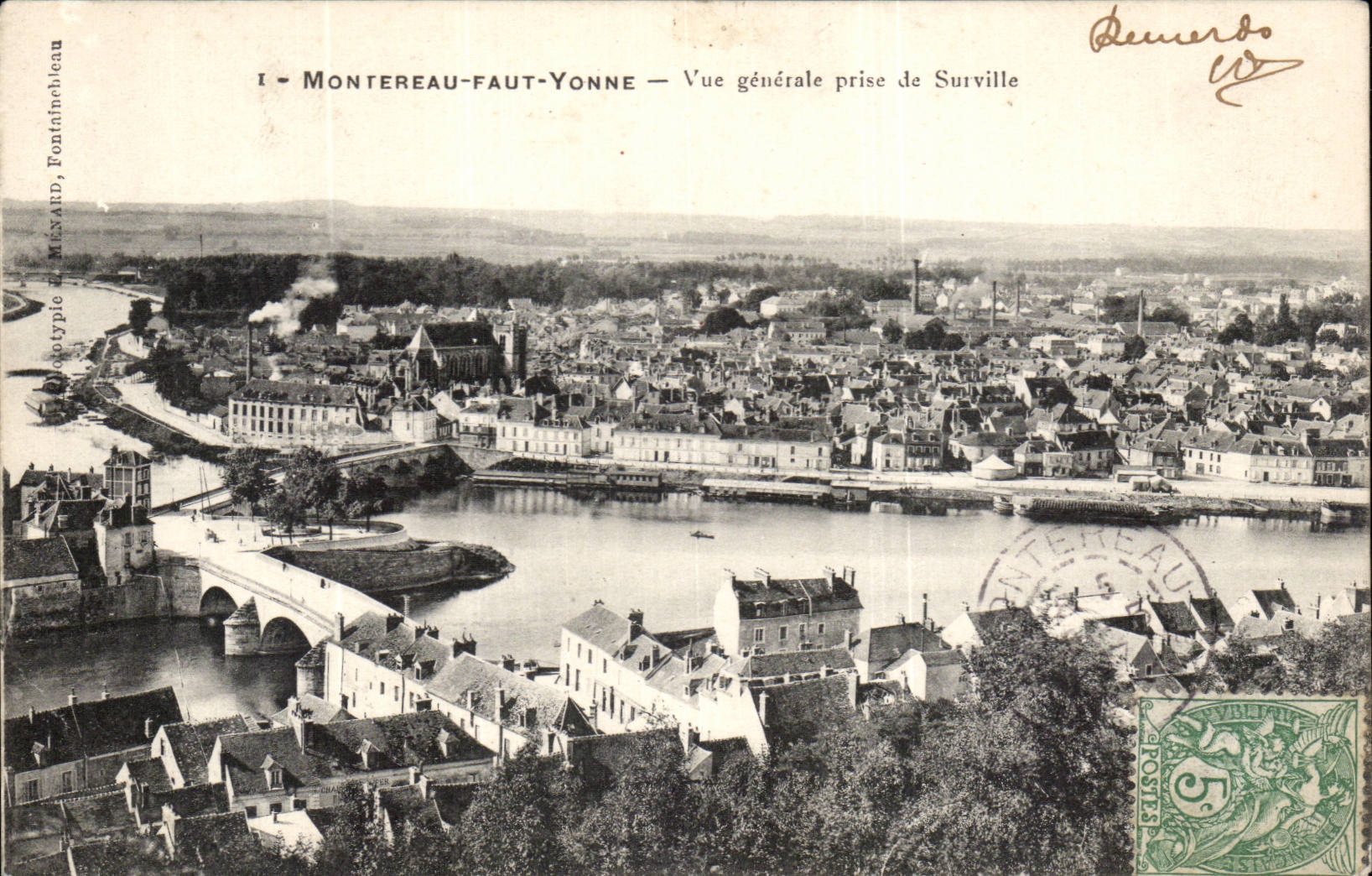 CPA Montereau Faut Yonne Vue generale prise de Surville