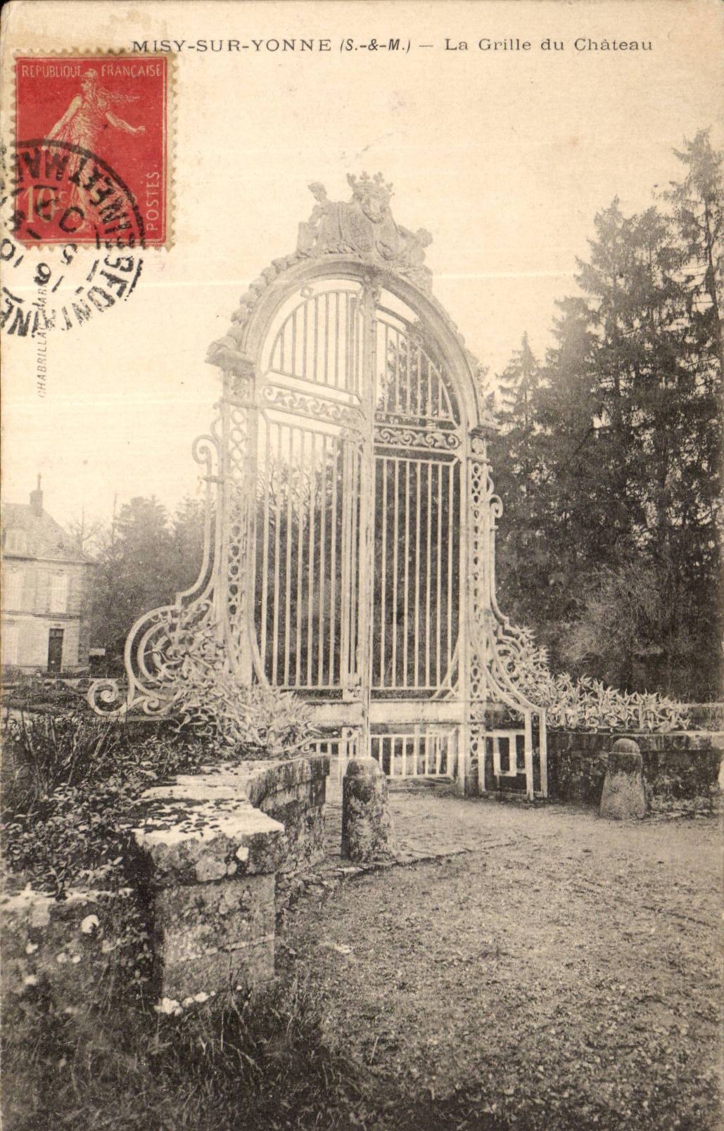 MISY-SUR-YONNE (S.-&-M.) — La Grille du Château — éditée par CHABRILLON
