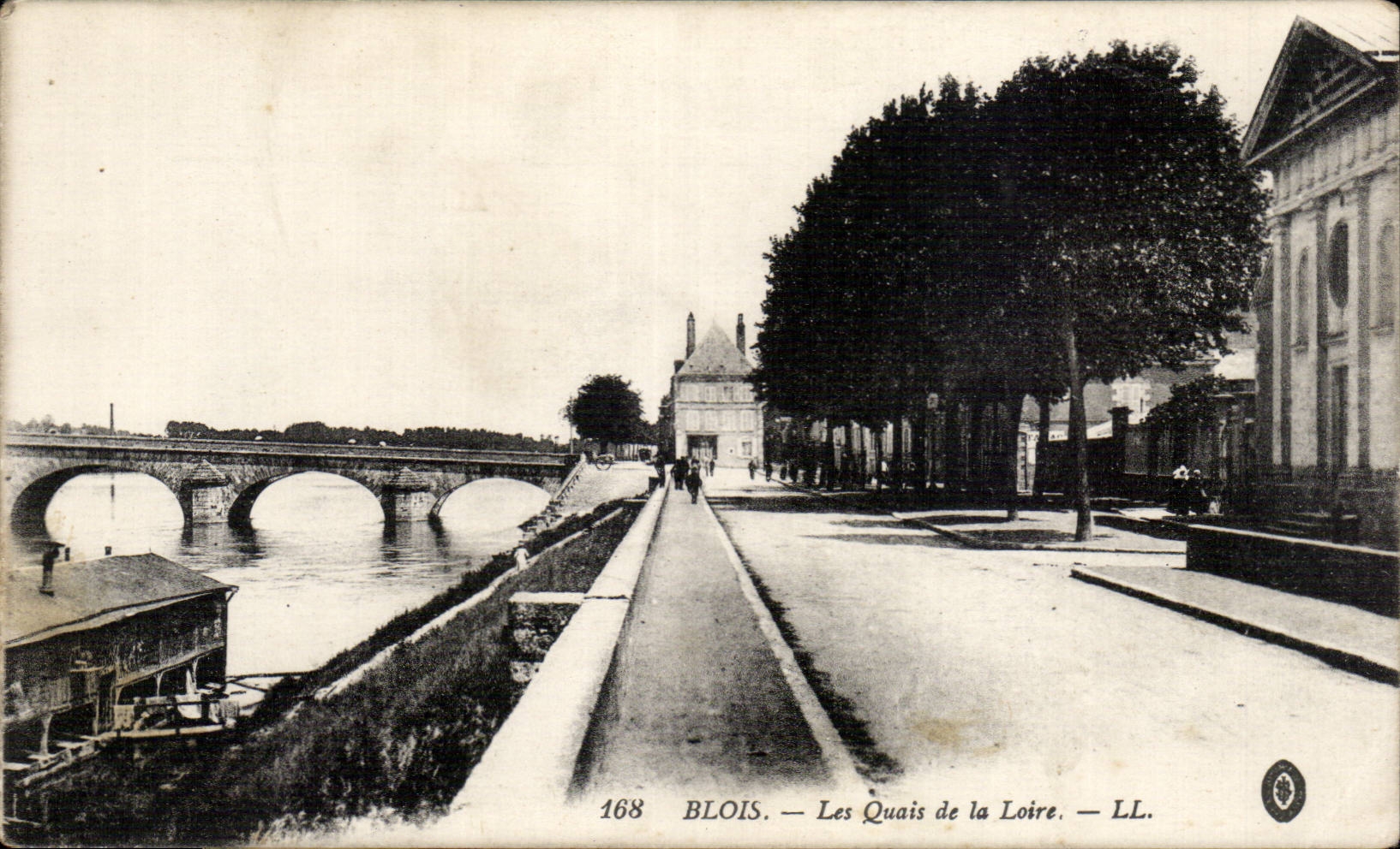 Blois CPA Les quais de la Loire