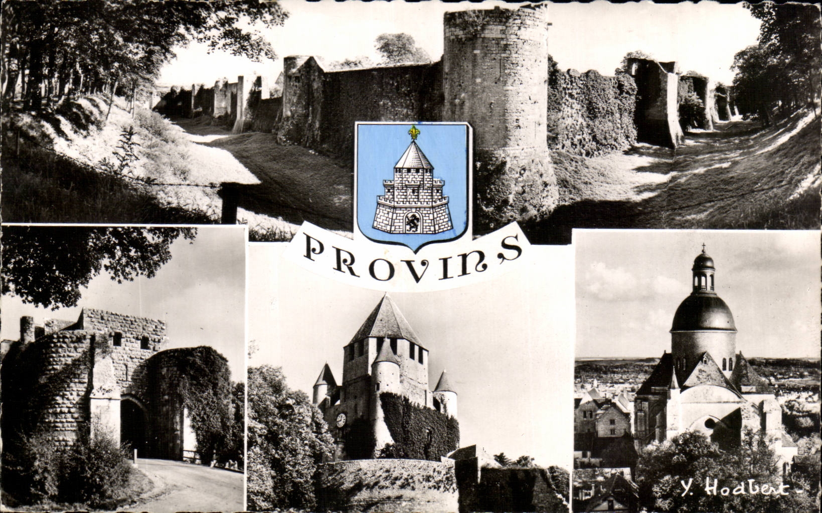 CPSM Provins Les remparts la porte Saint Jean La tour de Cesar L'eglise Saint Quiriace