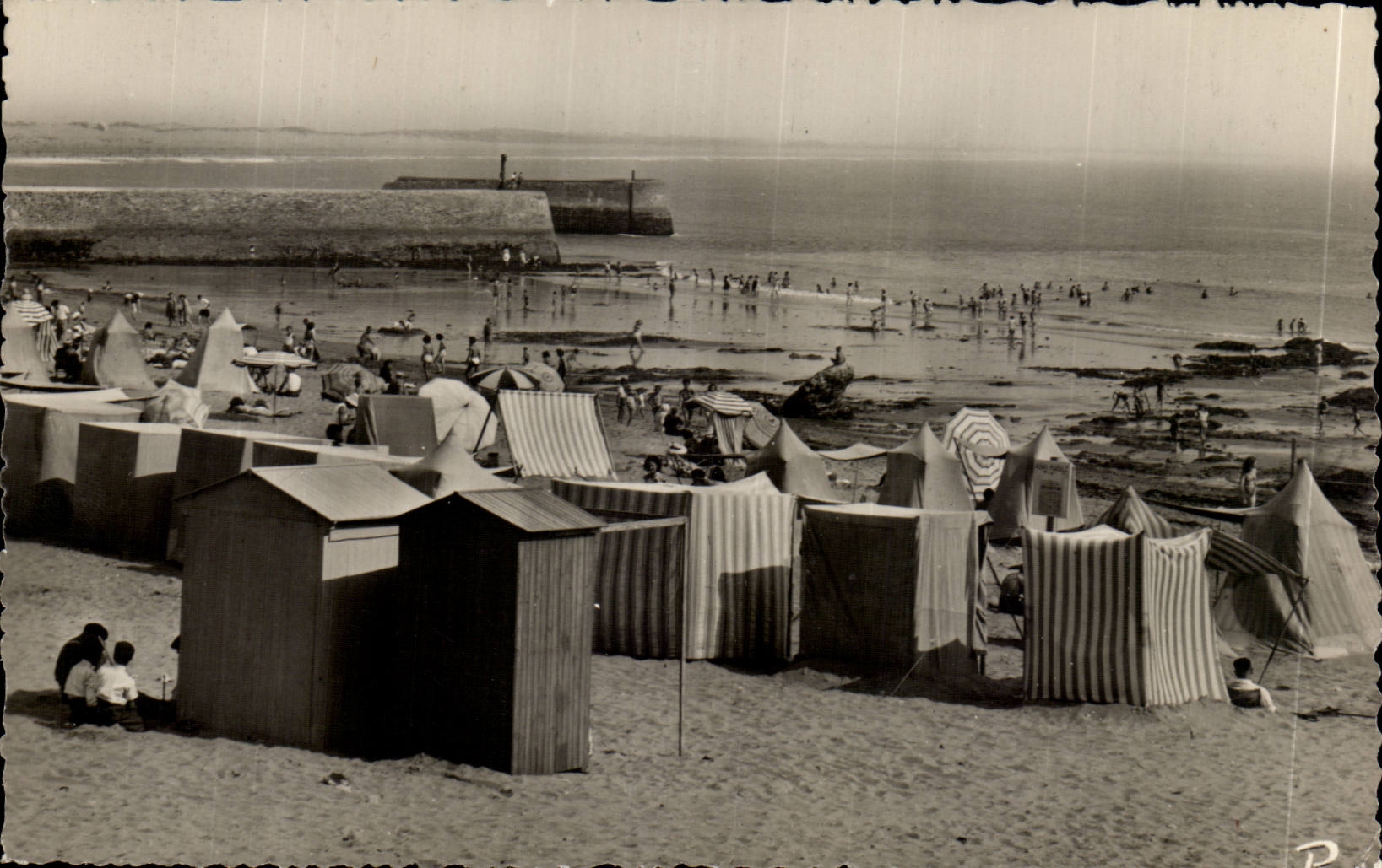 Croix-de-Vie — Un coin de Plage — F. Chapeau, Nantes