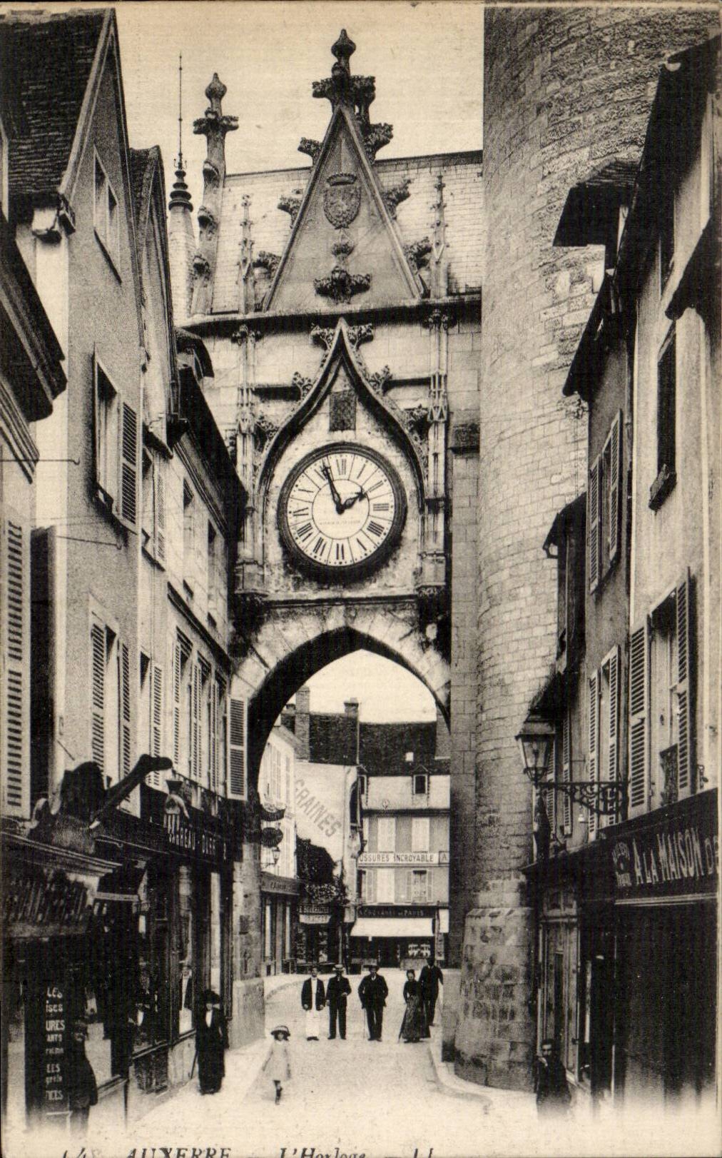 Auxerre — L'Horloge — Éditeur A. La Maison