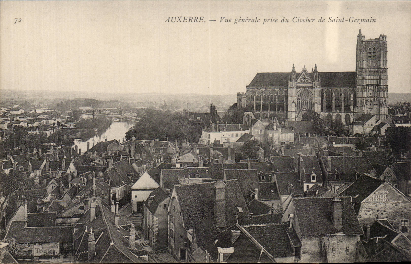 CPA Auxerre Vue generale prise du clocher de Saint Germain