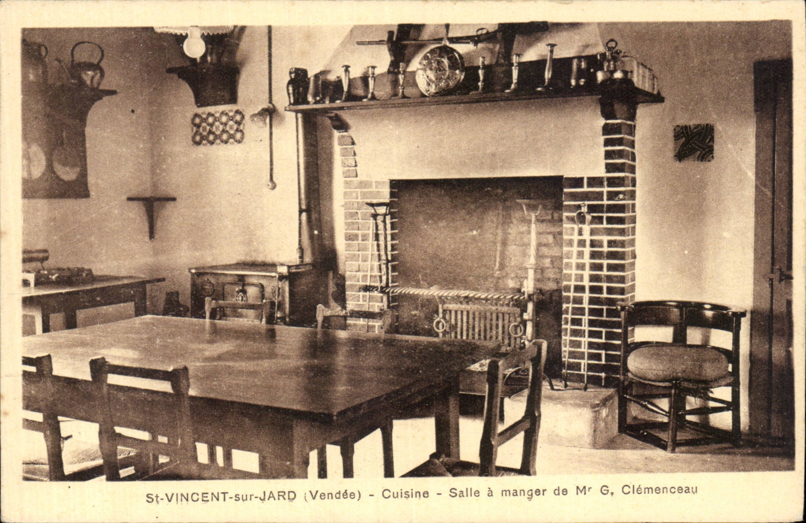 CPA St Vincent du Jard la bicoque de Clemenceau Cuisine Salle a manger Bel Essat
