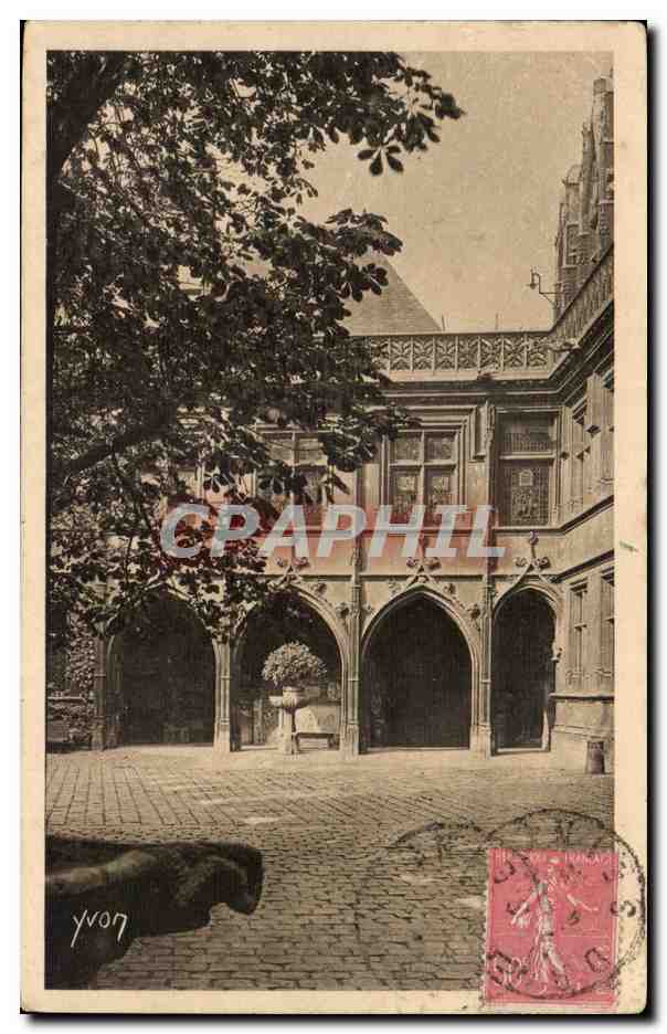 CPA Paris Musee de Cluny Cour d'honneur