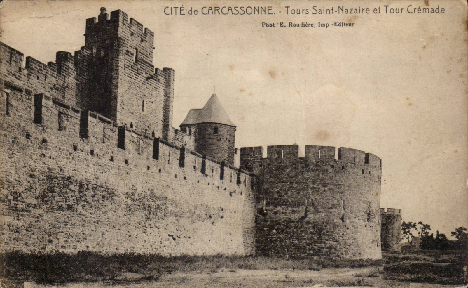 CPA Cite de Carcassonne Tours Saint Nazaire et tour Cremade