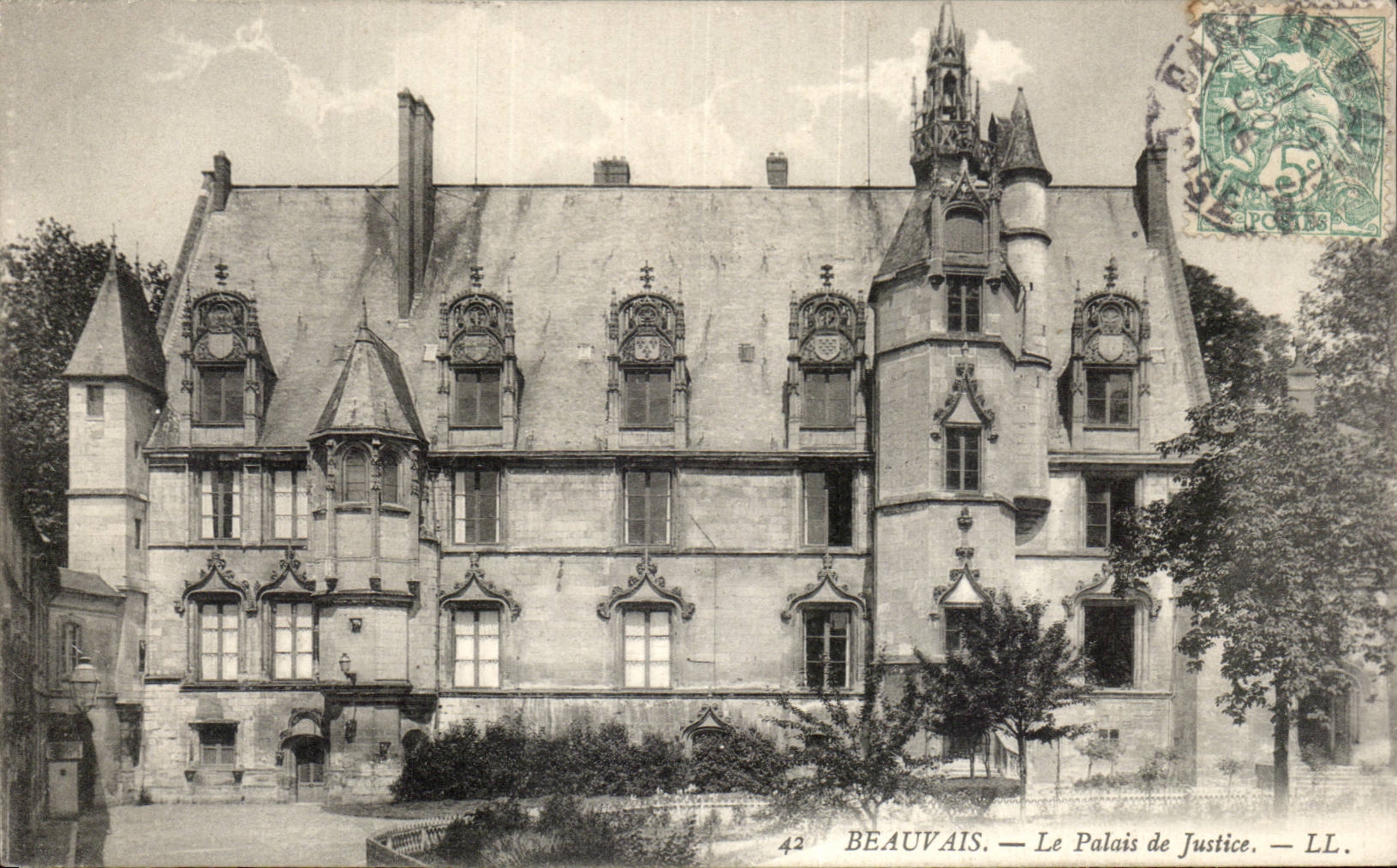Beauvais — Le Palais de Justice — LL.
