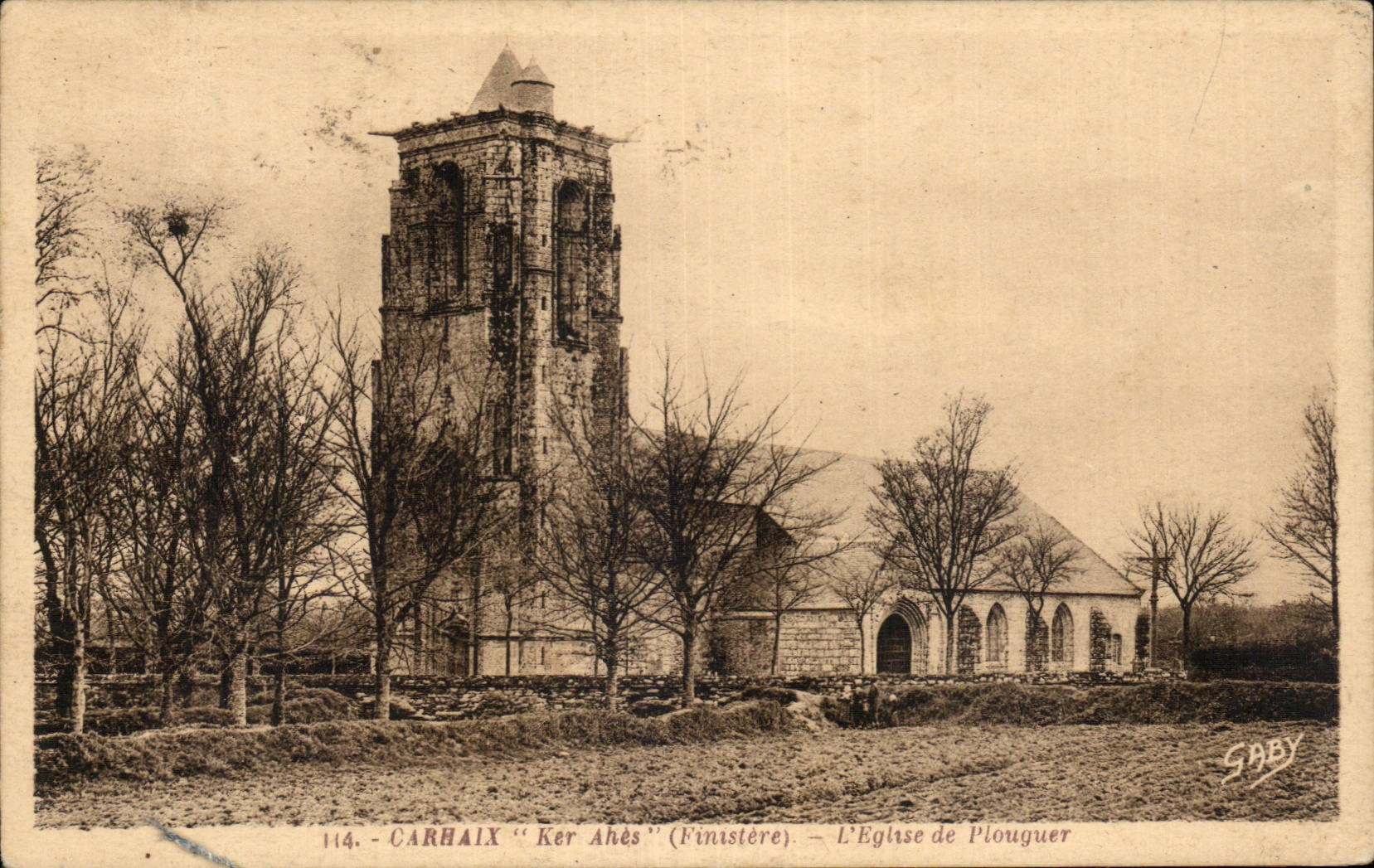 Carhaix - Ker Ahès (Finistère) — L'Église de Plouguer — Gaby