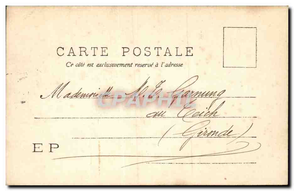 Deux jeunes femmes dansant sur la plage à Arcachon — Éditeur E.P. n° 16-1903 — Reverso