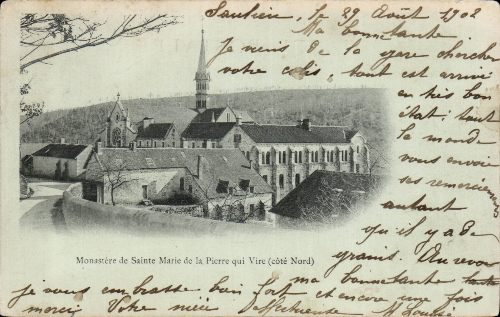 Monastère de Sainte Marie de la Pierre qui Vire (côté Nord) — vue du village et de l'église — éditeur non identifié