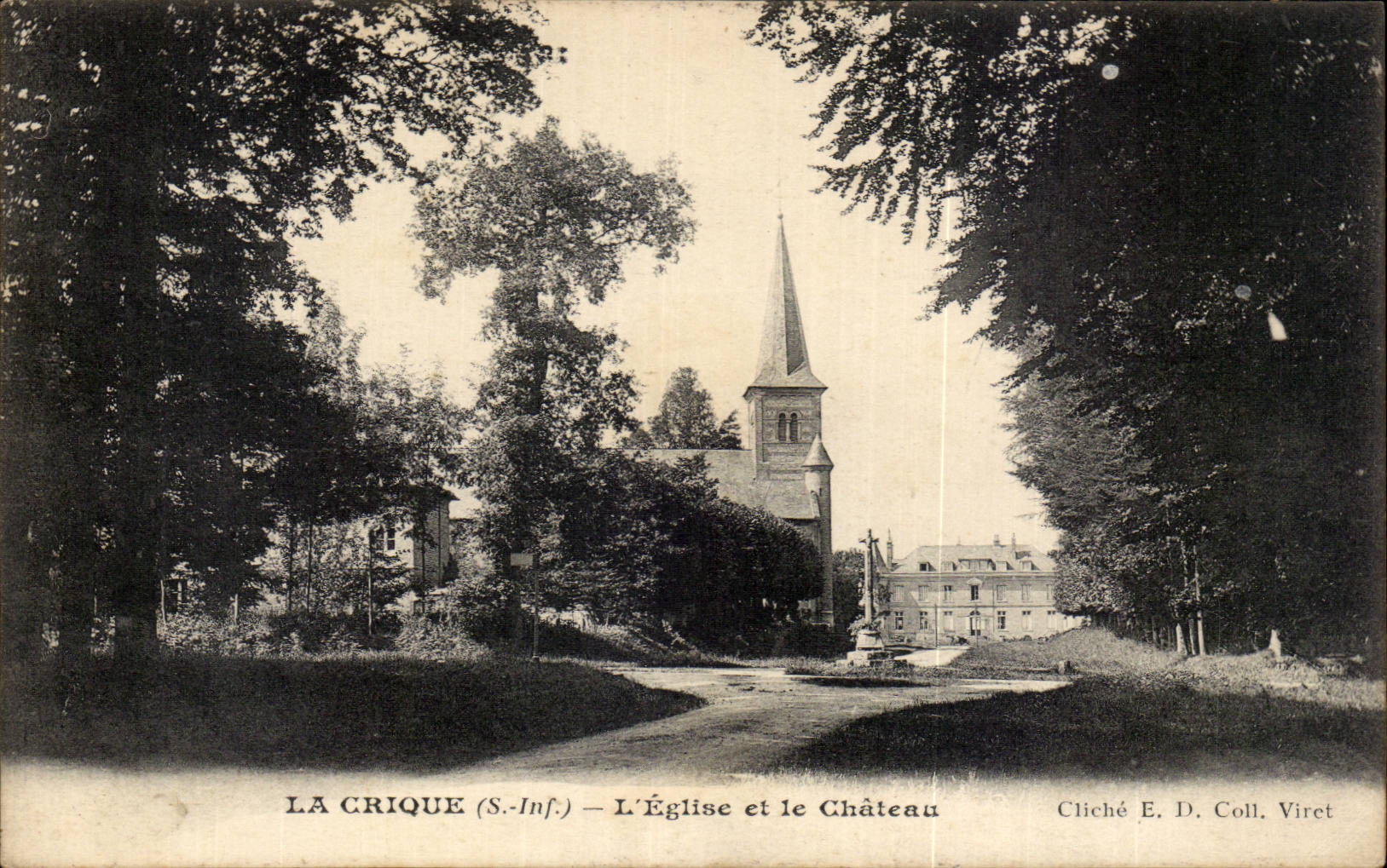 CPA La Crique L'eglise et le chateau