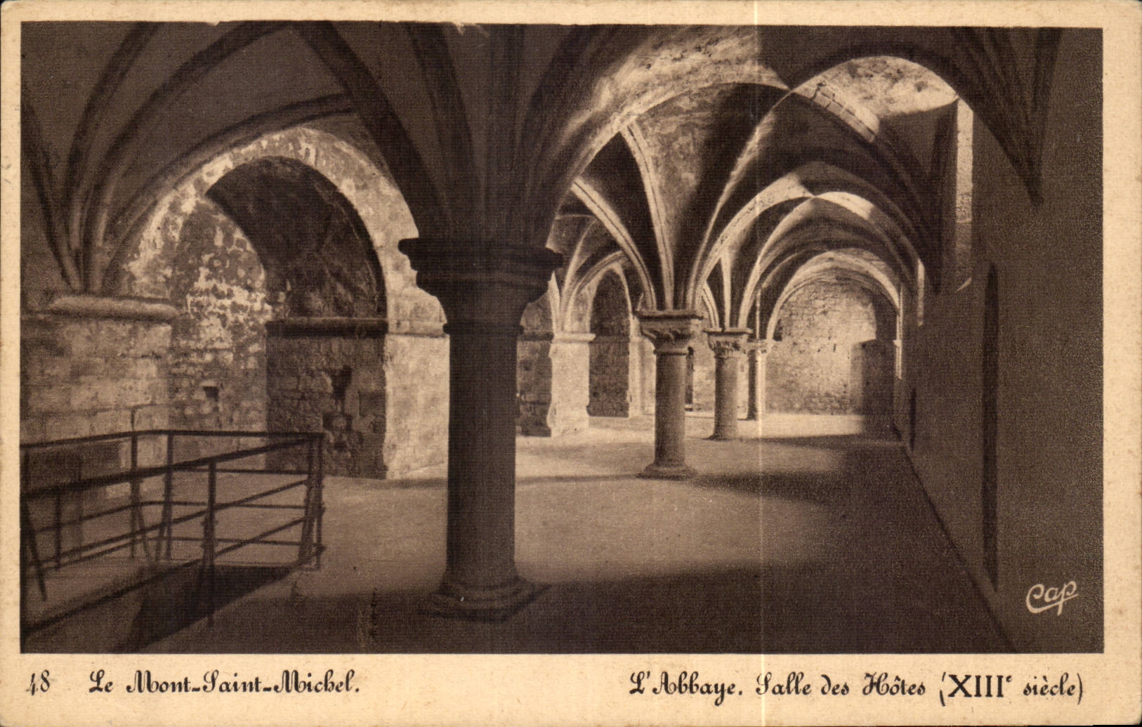 Le Mont-Saint-Michel — L'Abbaye, Salle des Hôtes (XIIIe siècle) — C.P. 48