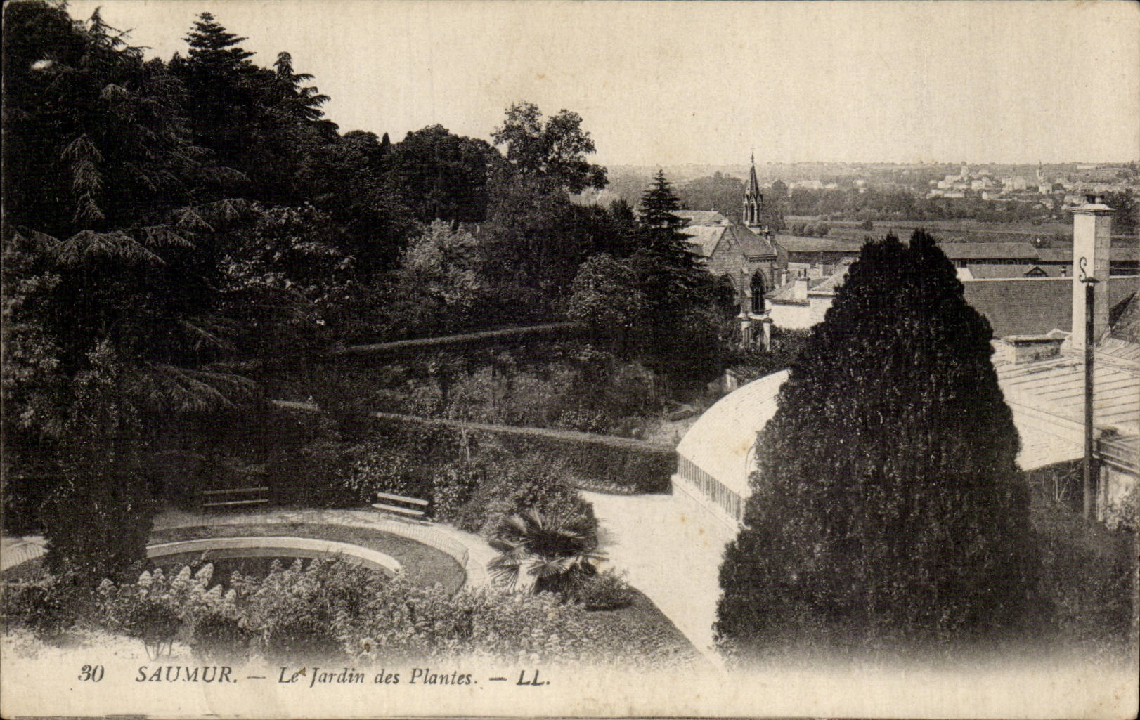 CPA Saumur Le jardin des plantes