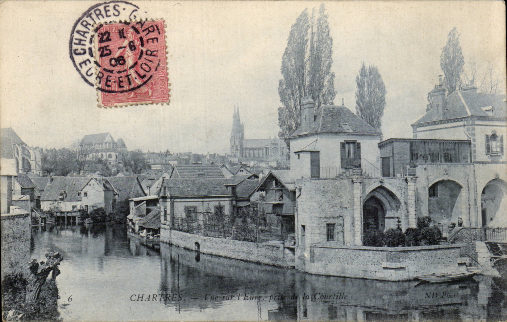 Chartres - Vue sur l'Eure, prise de la Courtillle — ND Phor