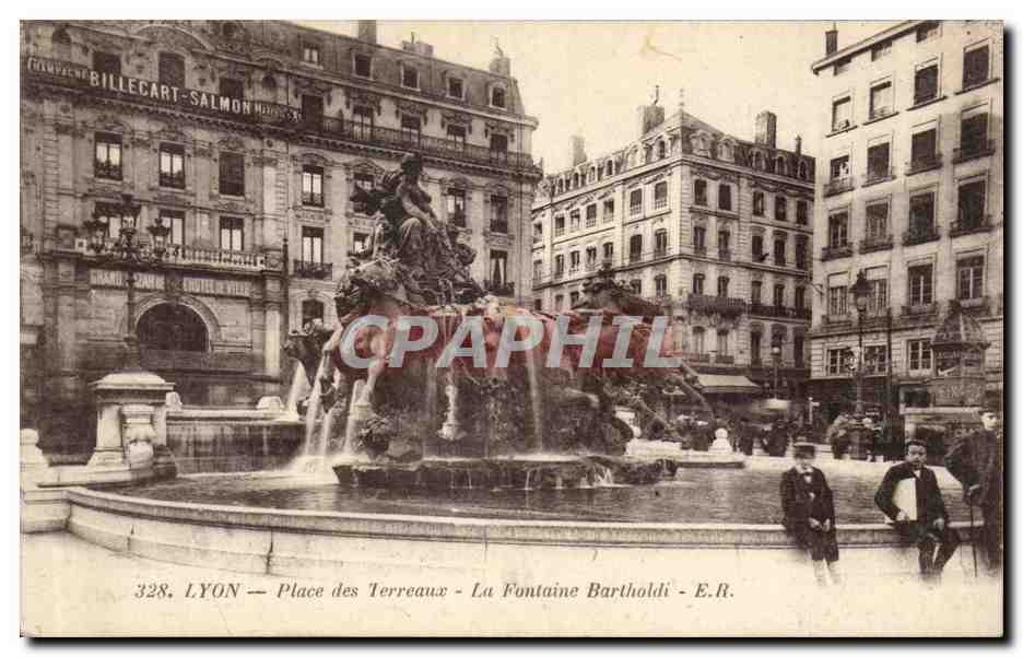 LYON — Place des Terreaux — La Fontaine Bartholdi — E.R. n°328