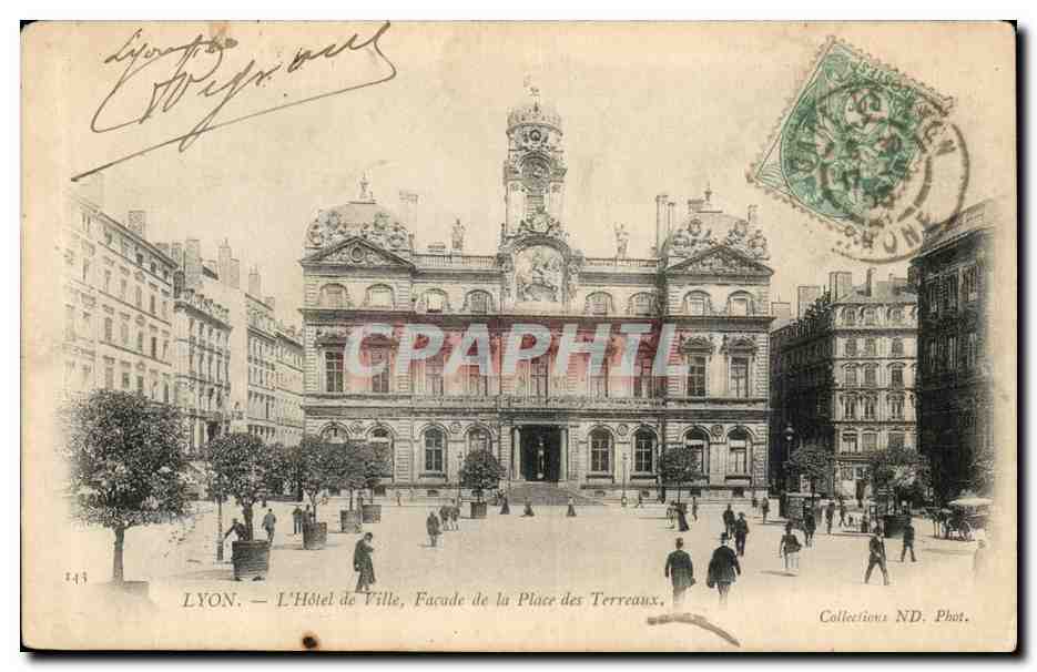 LYON — L'Hôtel de Ville, Facade de la Place des Terreaux — Collections ND. Phot. n°143