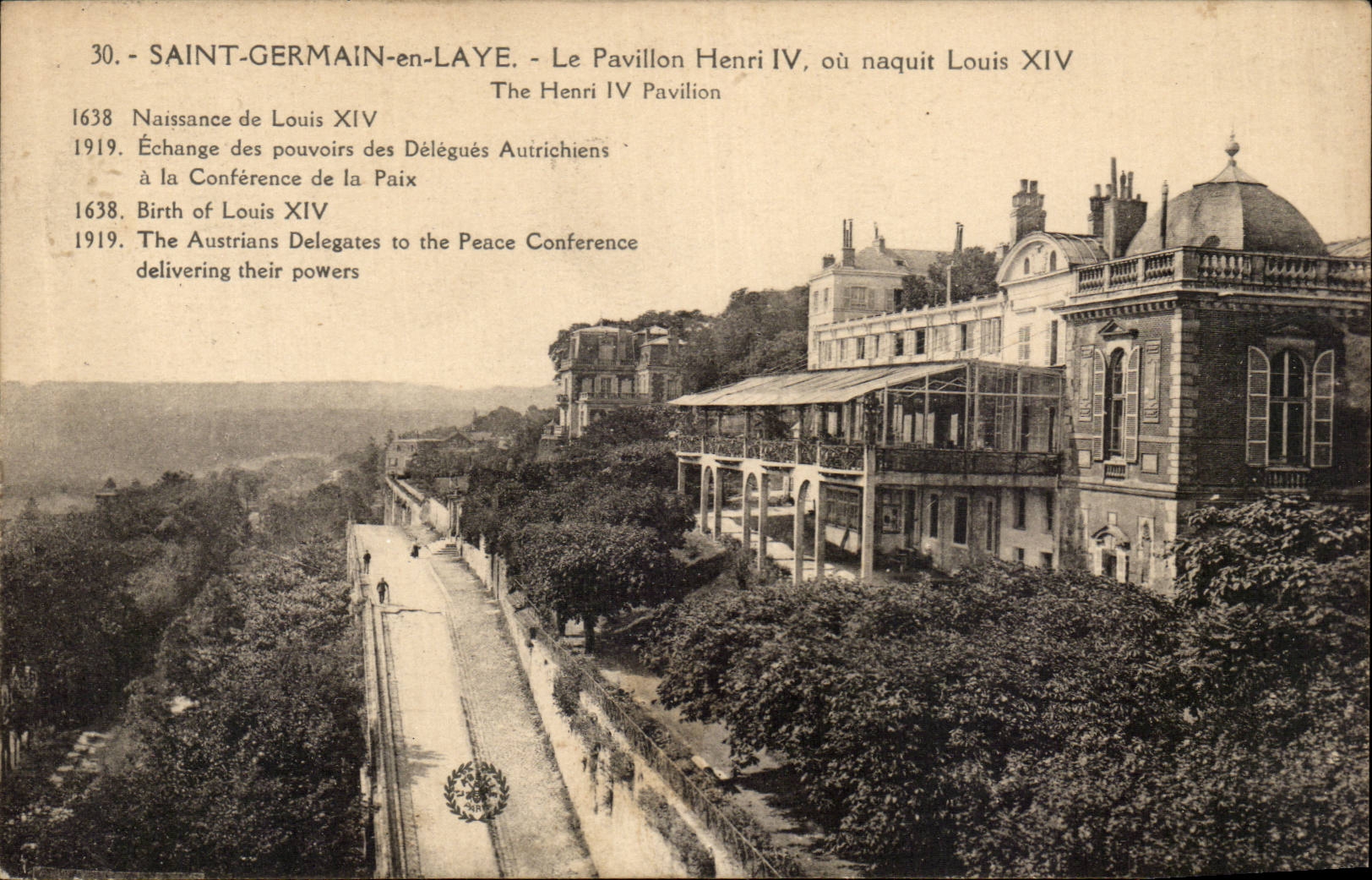 CPA Saint Germain en Laye Le pavillon Henri IV ou naquit Louis XIV