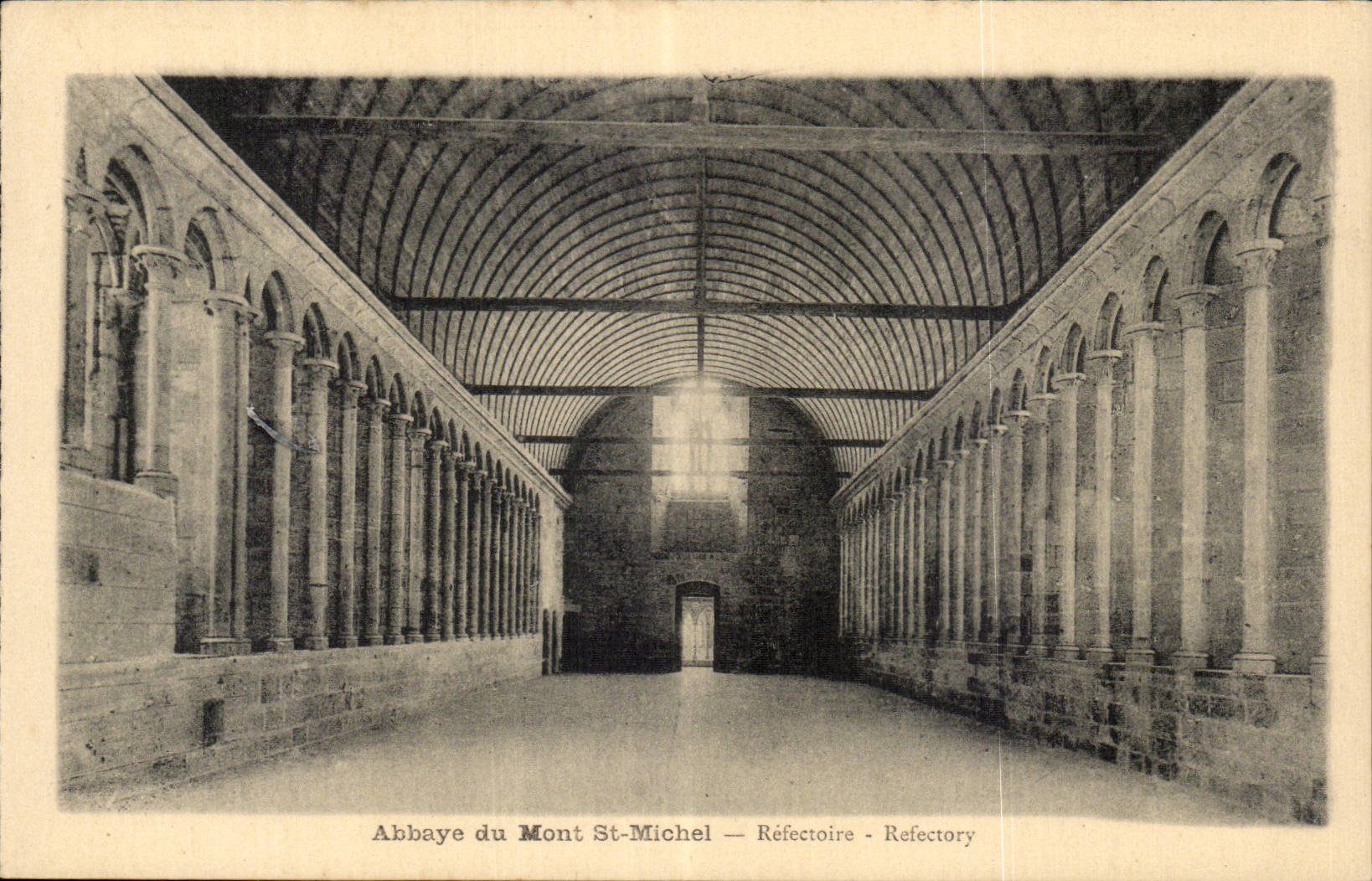 CPA Abbaye du Mont Saint Michel Refectoire 