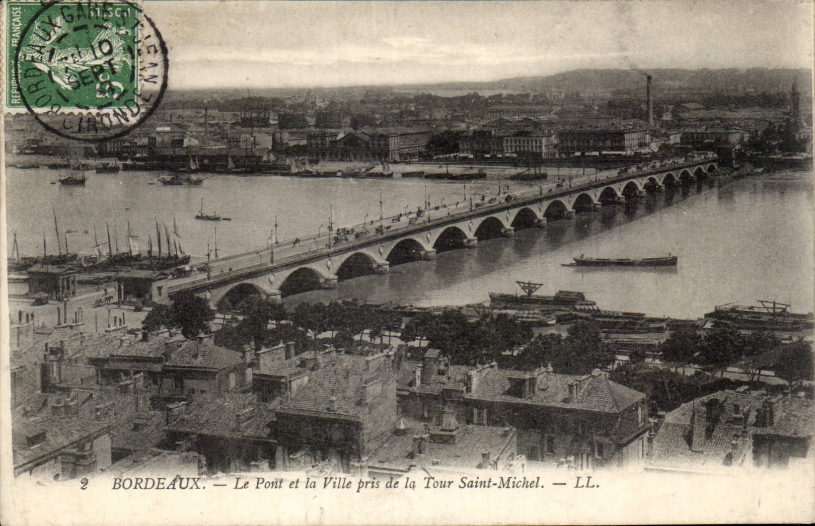 CPA Bordeaux Le pont et la ville pris de la Tour Saint Michel