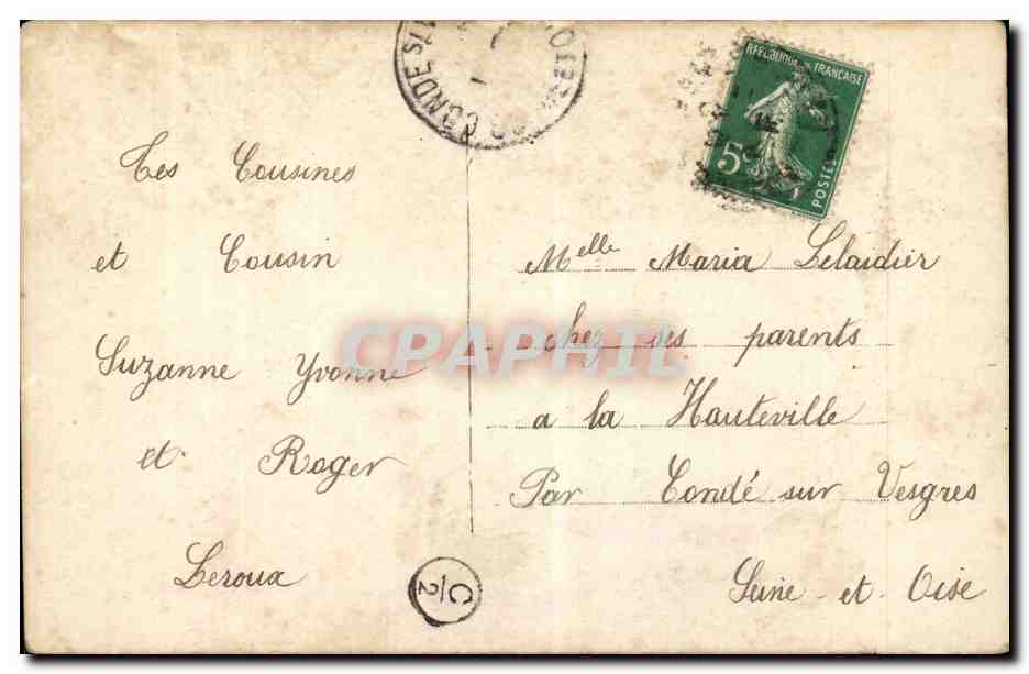 Femme en robe longue tenant un plateau — carte postale illustrée — éditeur ALLYS, n° 681 — Verso