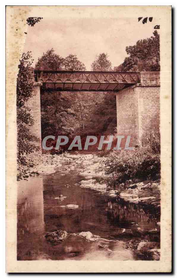 CPA Gargilesse La Gargilesse au pont rouge
