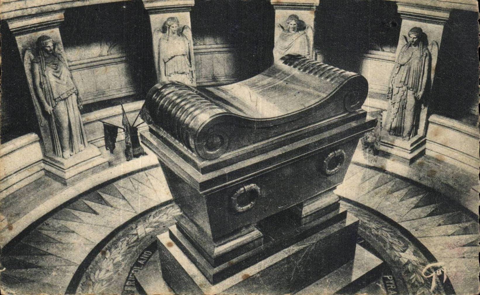 CPA Paris Tombeau de Napoleon 1er aux Invalides