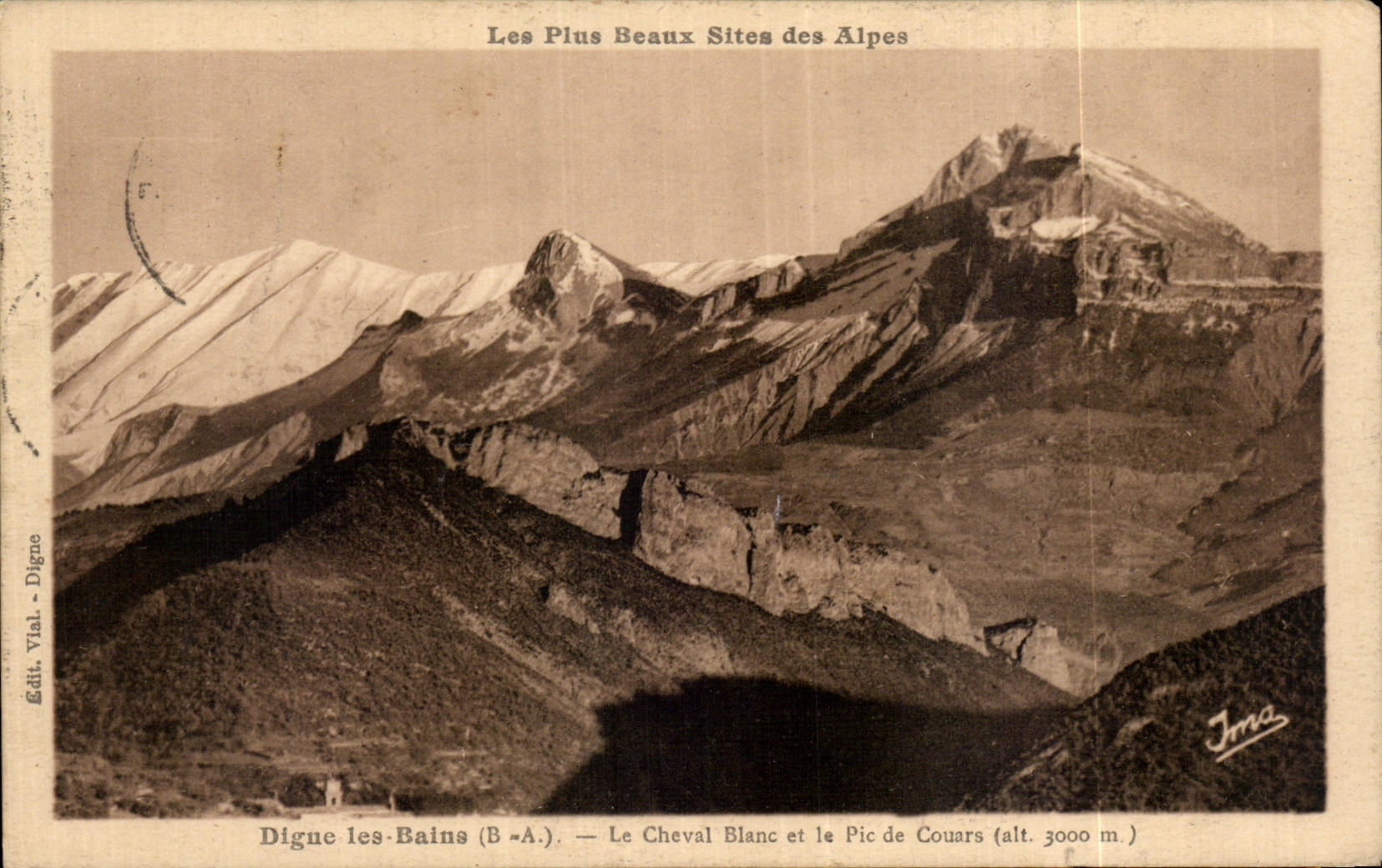CPA Digne les Bains Le cheval blanc et le pic de Couars