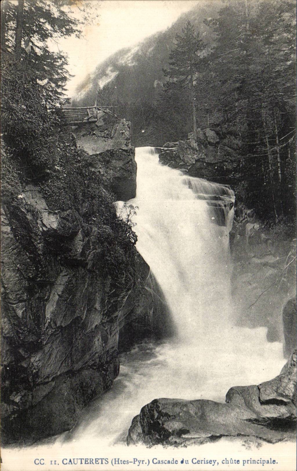 Cauterets (Htes-Pyr.) — Cascade du Cerisey, chute principale — CC. II