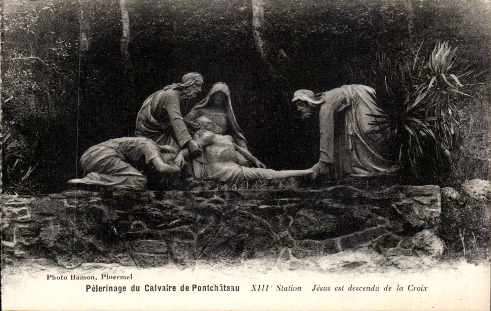 CPA Pelerinage du calvaire de Pontchateau Jesus est descendu de la Croix