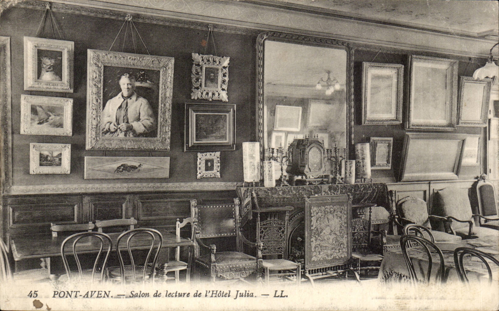 CPA Pont Aven Salon de lecture de l'hotel Julia