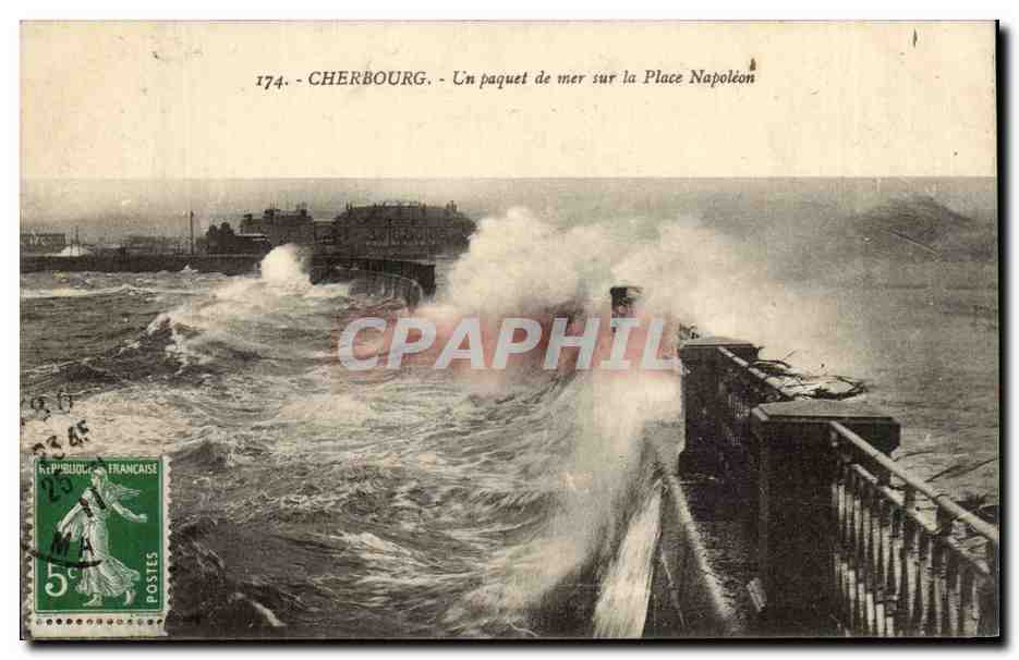 Cherbourg - Un paquet de mer sur la Place Napoléon — éditeur inconnu, n° 174