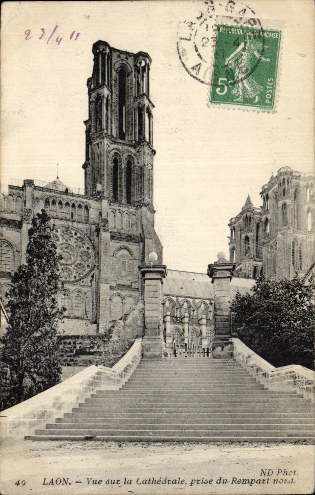 Laon — Vue sur la Cathédrale, prise du Rempart nord — ND Phot. n°49