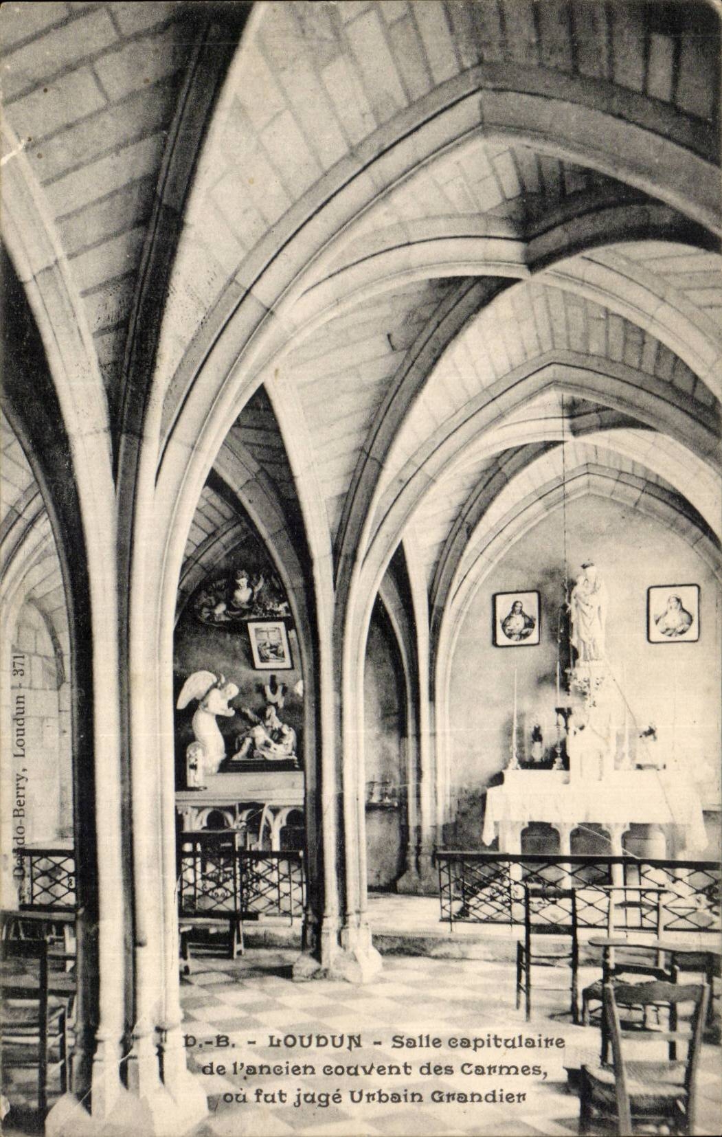 CPA Loudun Salle capitulaire de l'ancien couvent des carmes ou fut juge Urbain Grandier