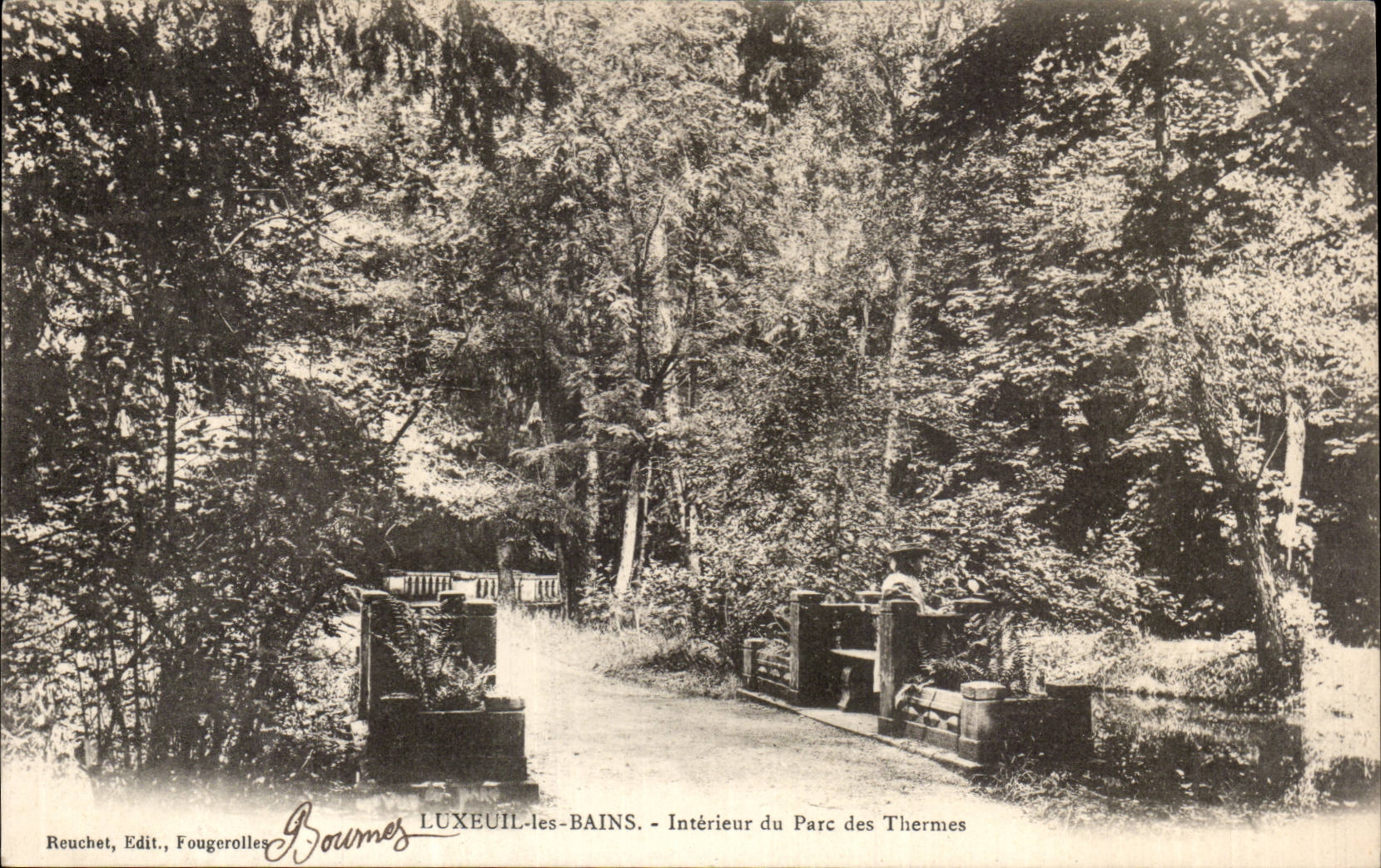 CPA Luxeuil les Bains Interieur du parc des Thermes