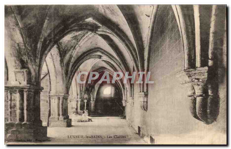 CPA Luxeuil les Bains Les cloitres