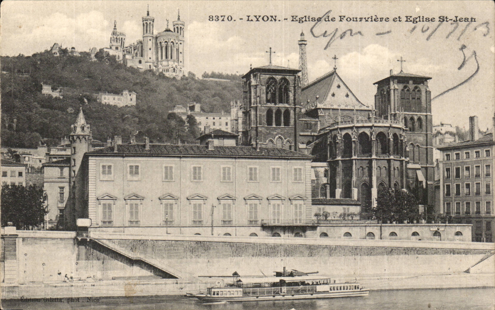 CPA Lyon Eglise de Fourviere et eglise St Jean