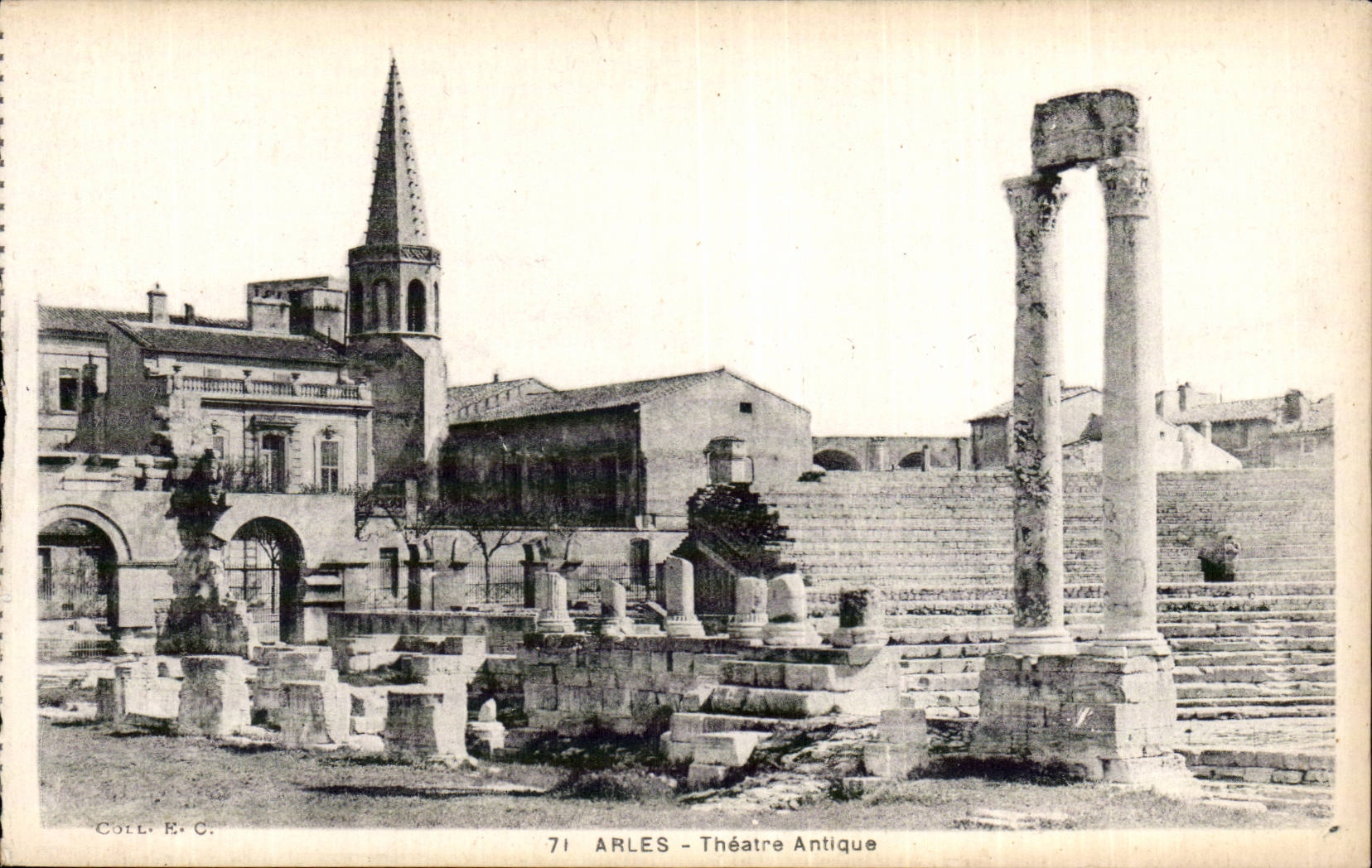 CPA Arles Theatre antique