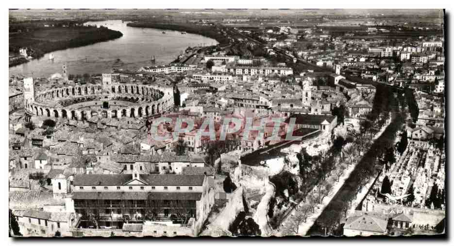 CPA Arles Au sommet du delta du Rhone