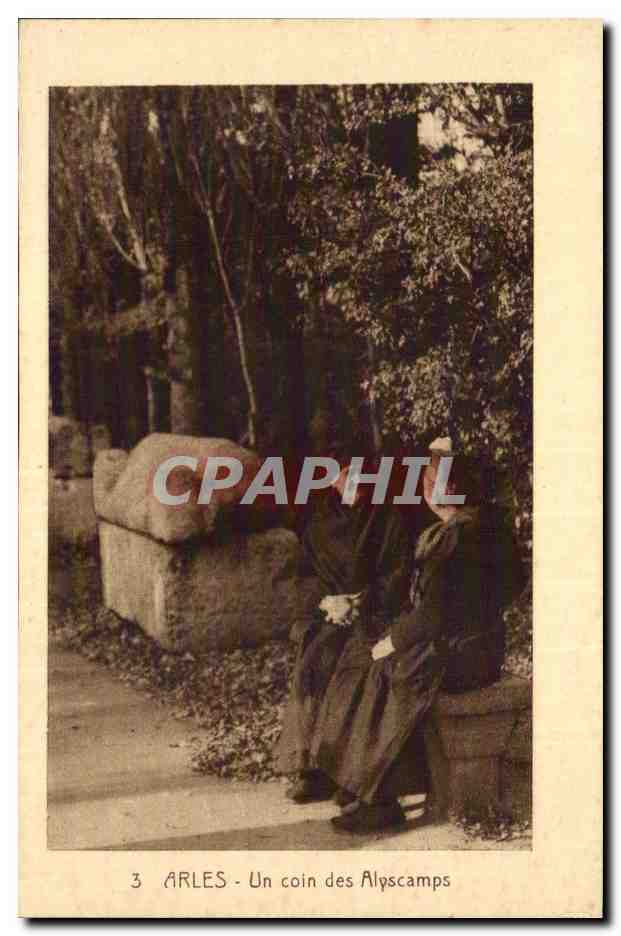 Arles - Un coin des Alyscamps — série 3, éditeur non visible