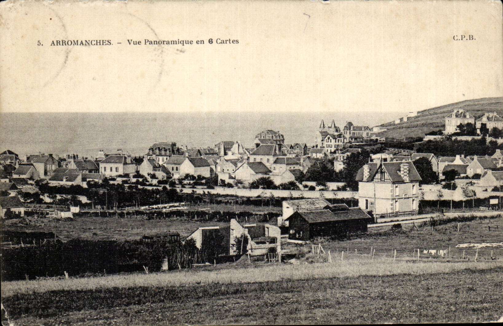 Arromanches CPA Vue panoramique en 6 cartes