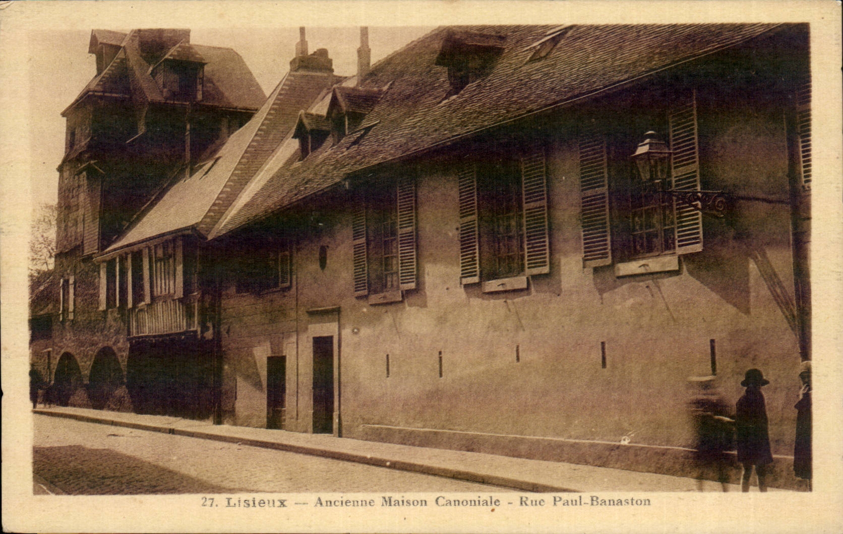 Lisieux — Ancienne Maison Canoniale — Rue Paul-Banaston — Édition J. Monjour