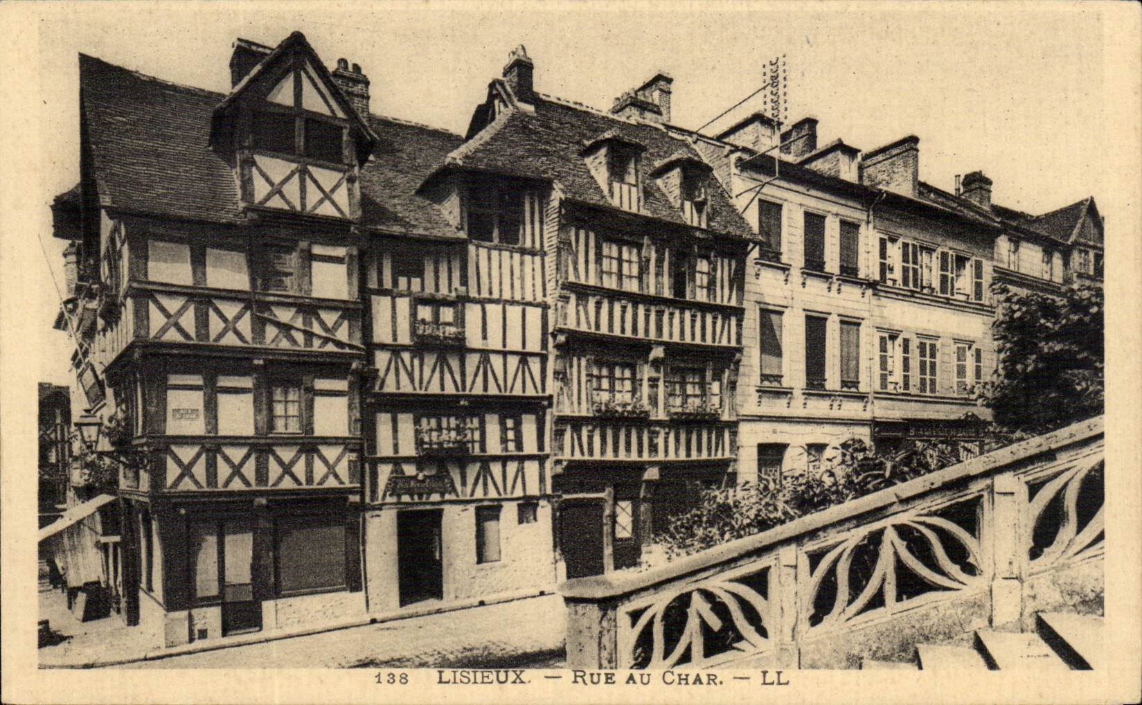 Lisieux — Rue au Char — LL