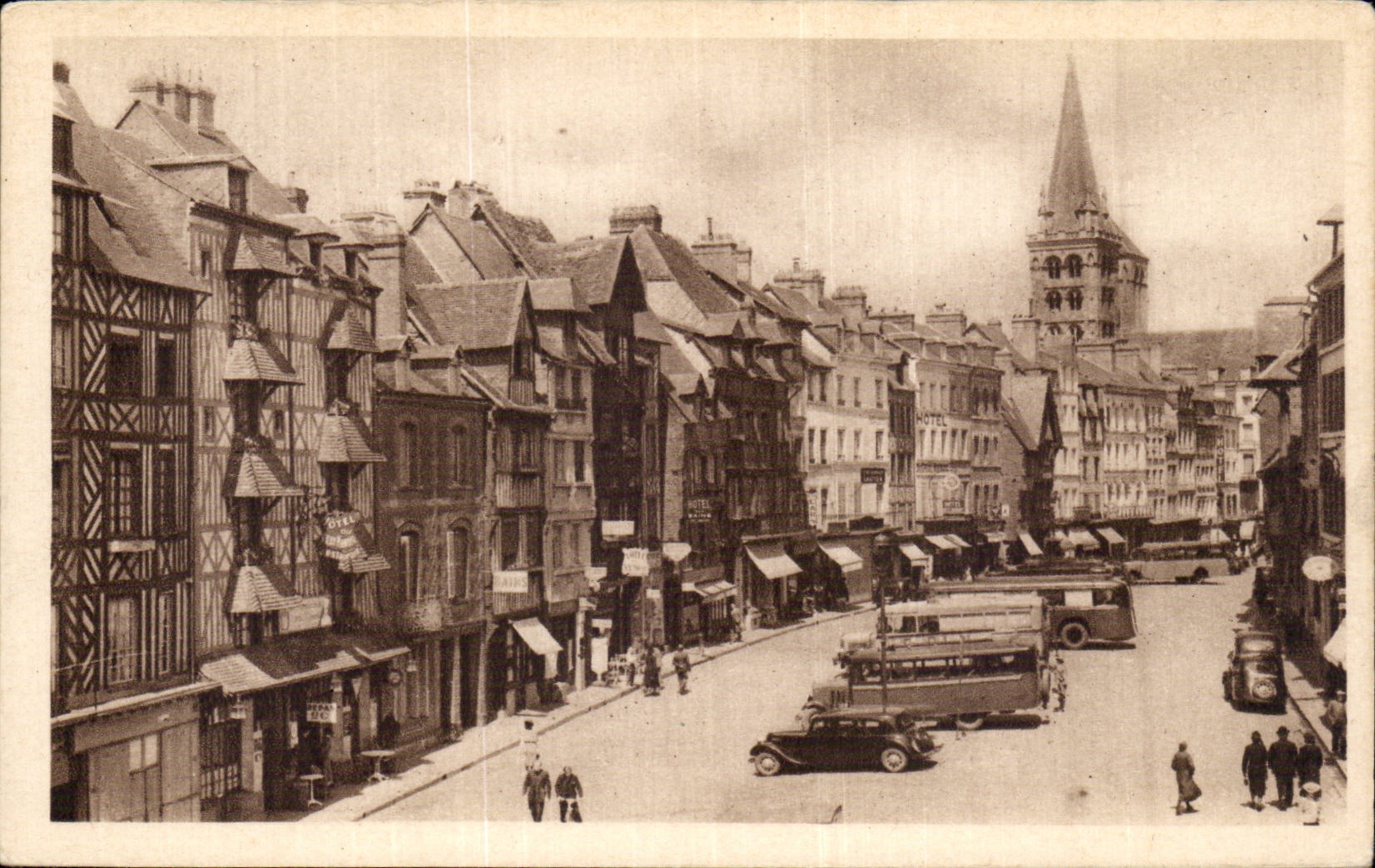 Lisieux CPA La place Victor Hugo Quartier entierement detruit en juin 1944
