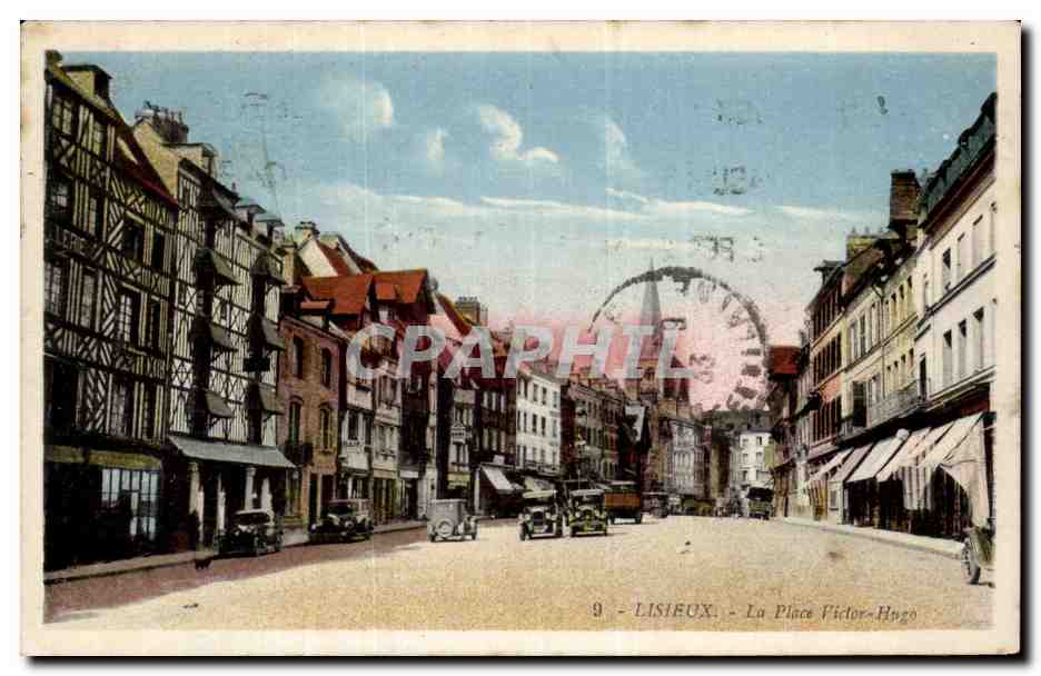 Lisieux CPA La place Victor Hugo