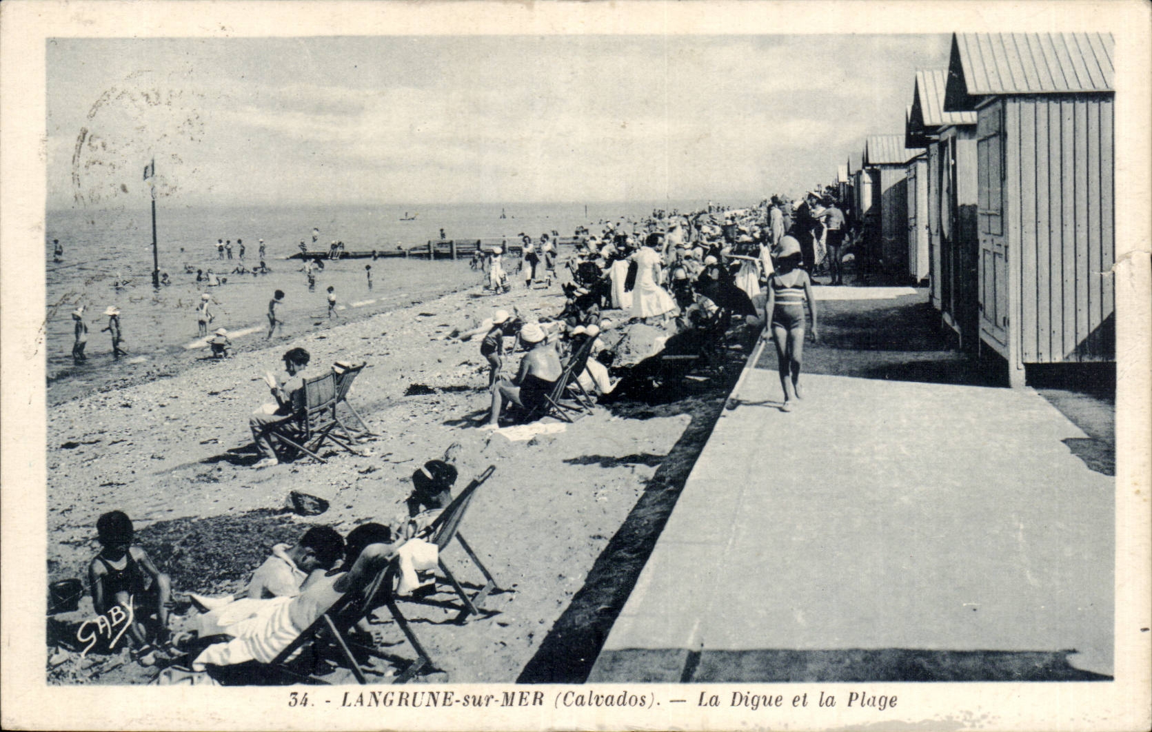 Langrune sur Mer CPA La digue et la plage