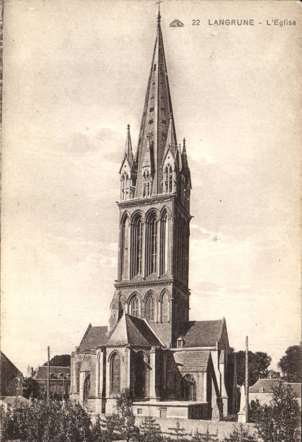 Langrune — L'Église (église gothique avec clocher à flèche)
