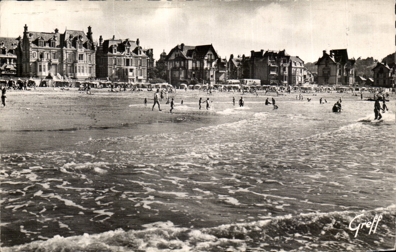 Houlgate (Calvados) — plage et villas — Greff
