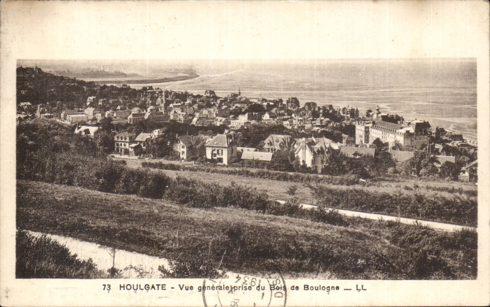 Houlgate — Vue générale prise du Bois de Boulogne — LL