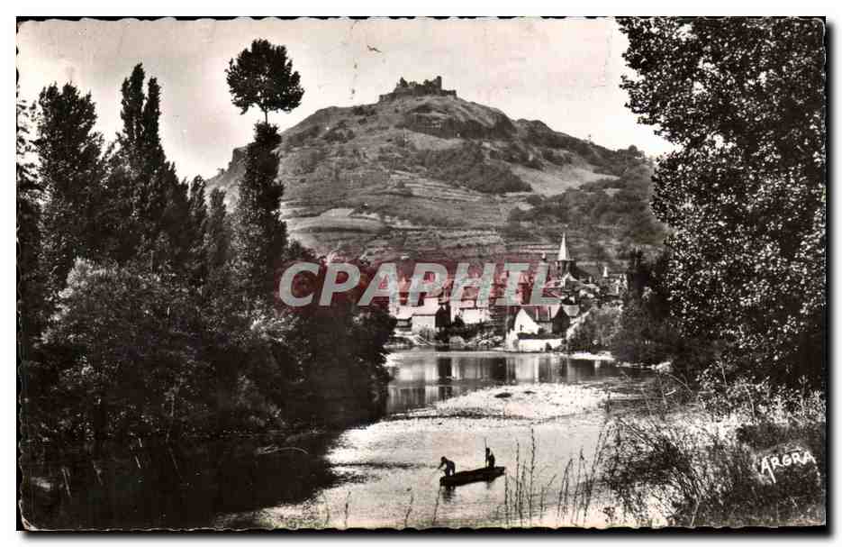 CPSM Espalion Domine par les fieres ruines feodales du chateau de Calmont